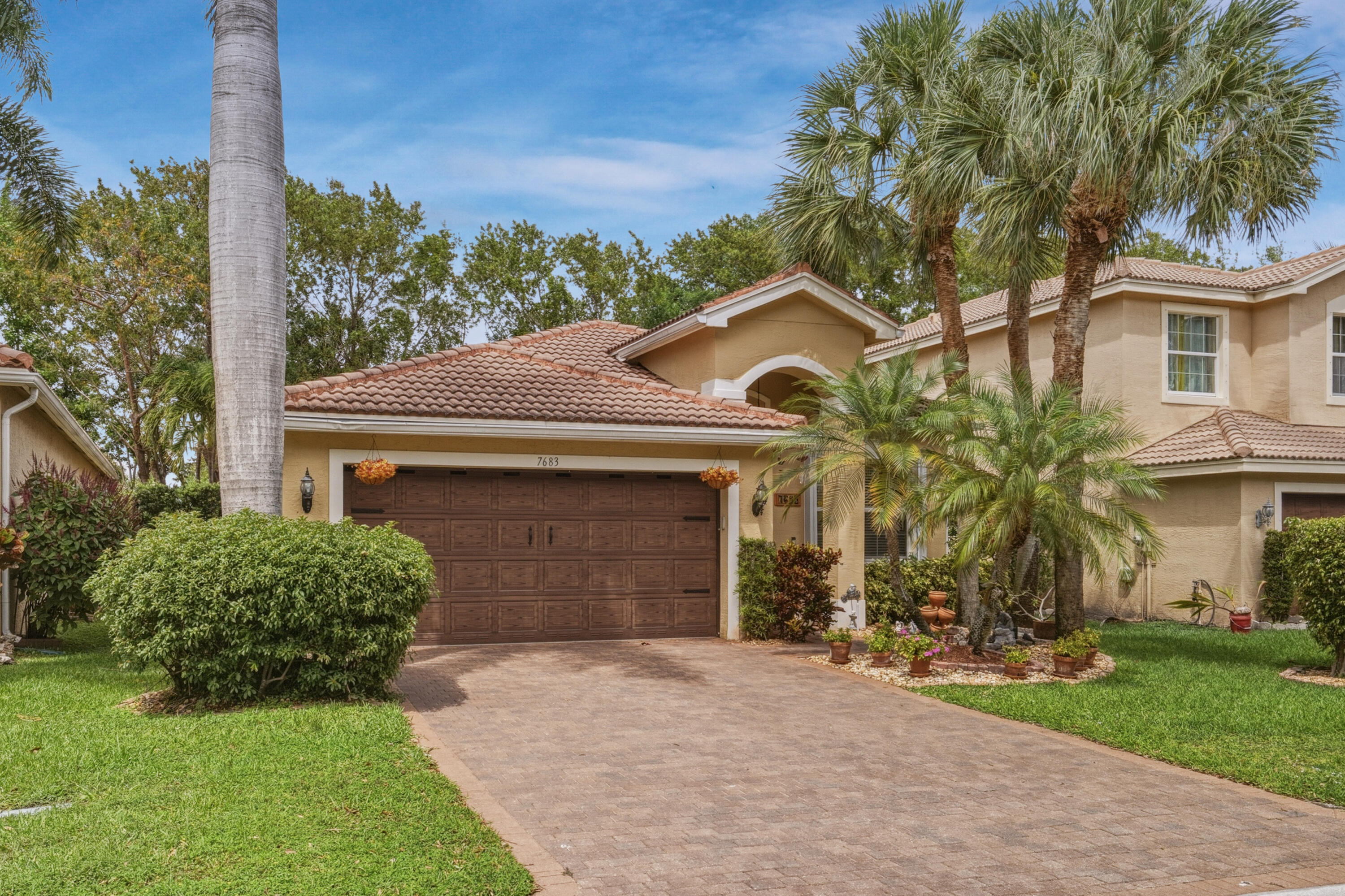 MINI ASSEMBLAGE PUD 7 - Residential