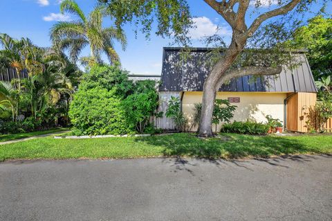 2494 Waterside Drive 4c Lake Worth FL 33461