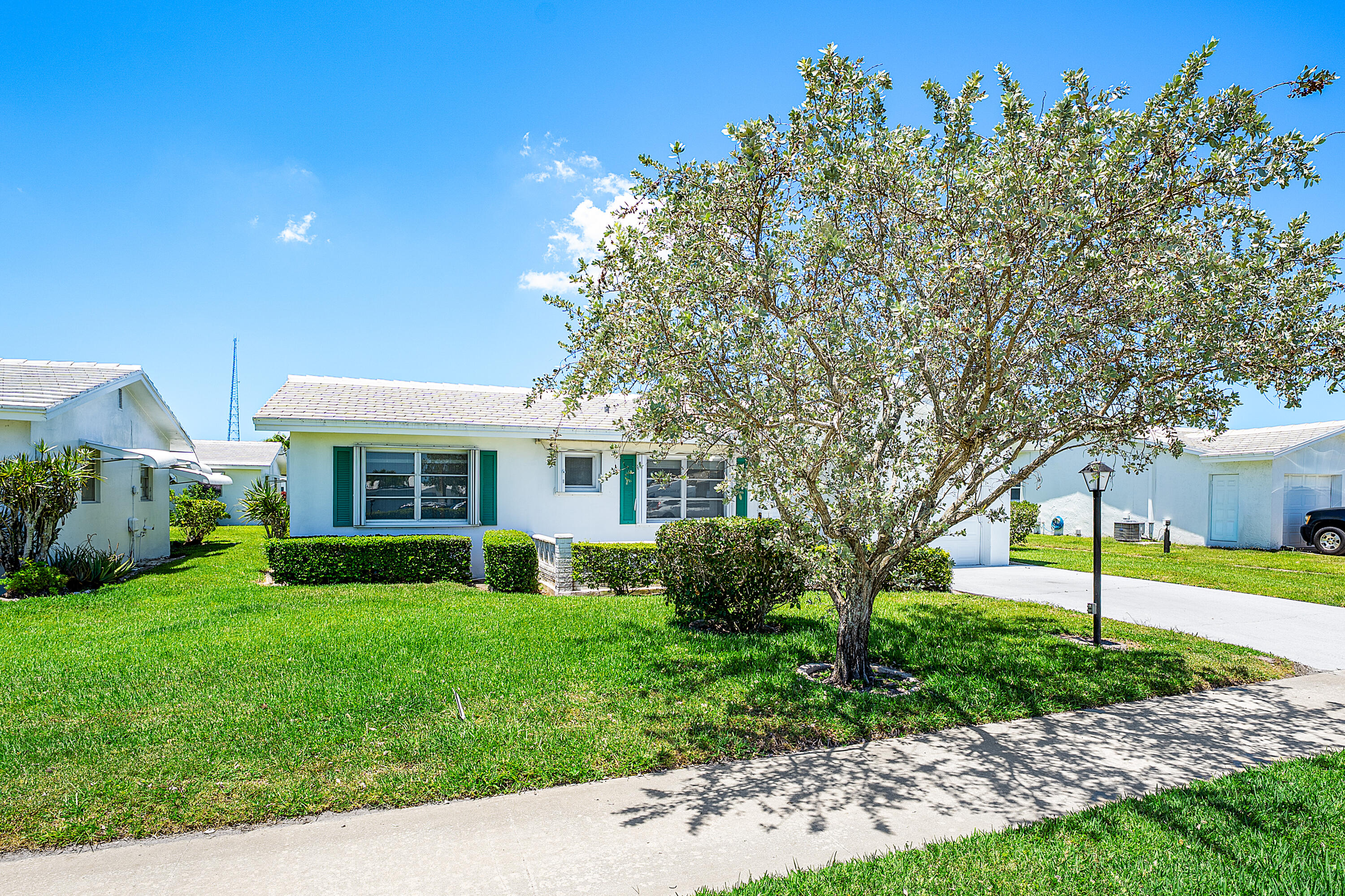 PALM BEACH LEISUREVILLE SEC 5A - Residential