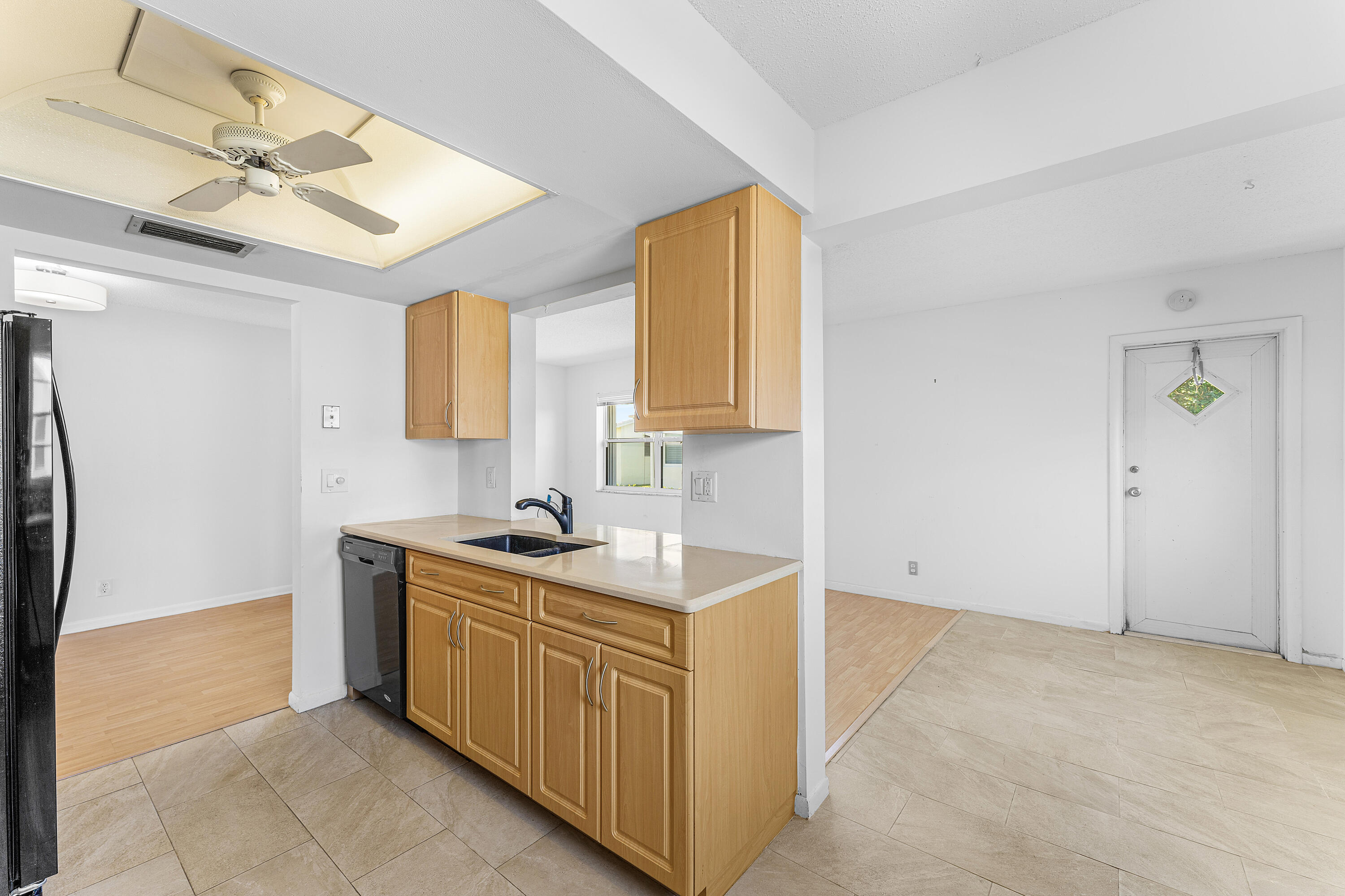 PALM BEACH LEISUREVILLE SEC 5A - Residential