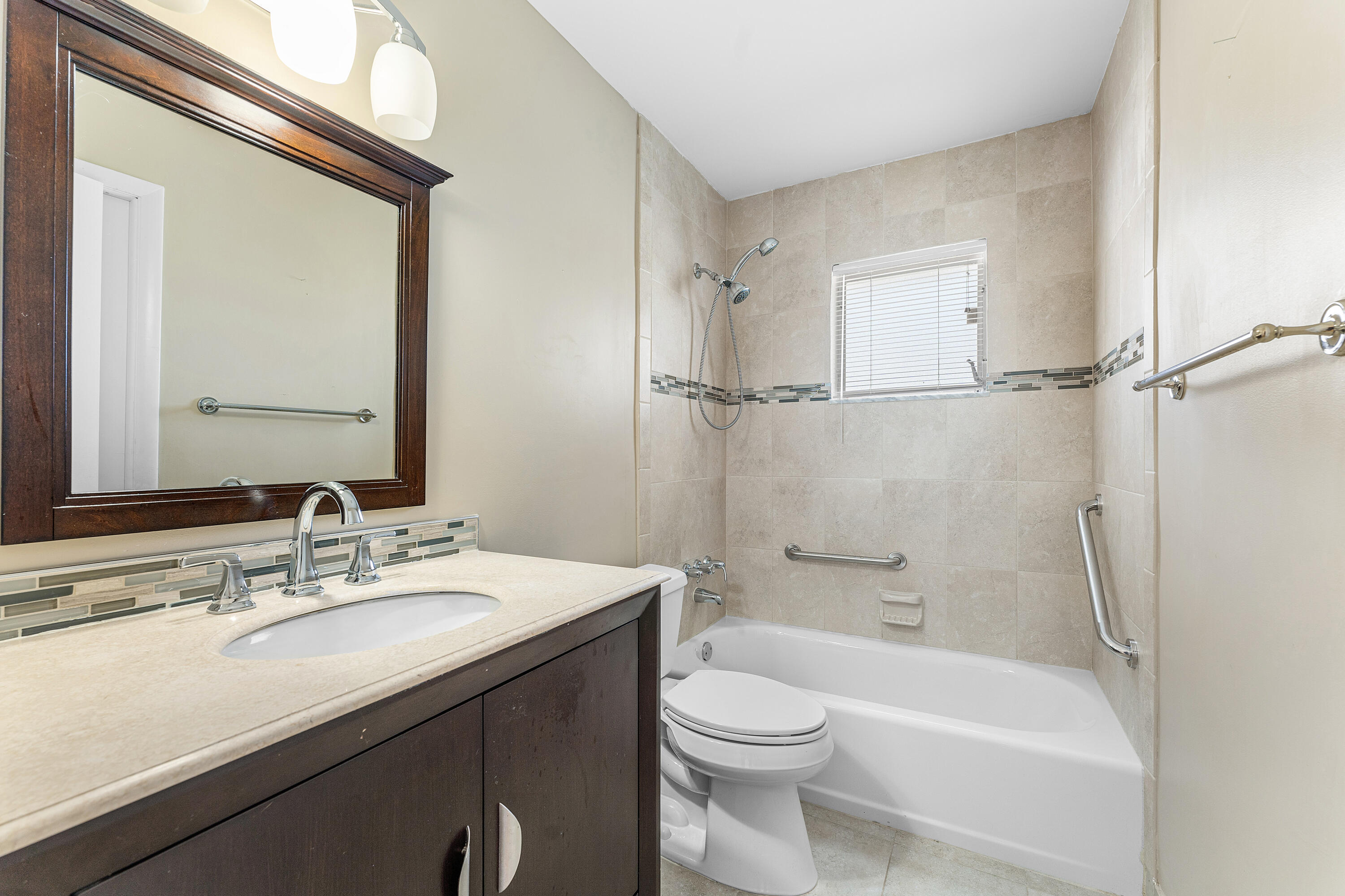 PALM BEACH LEISUREVILLE SEC 5A - Residential