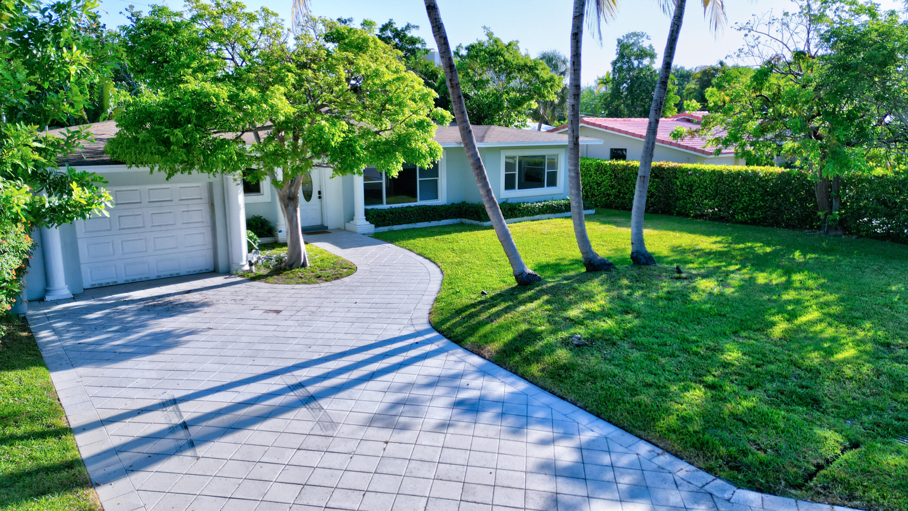 HILLSBORO SHORES SEC B - Residential Lease