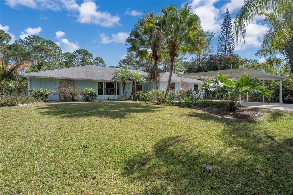 Photo of 17424 121st Terrace N, Jupiter, FL 33478 (MLS # R11164254)