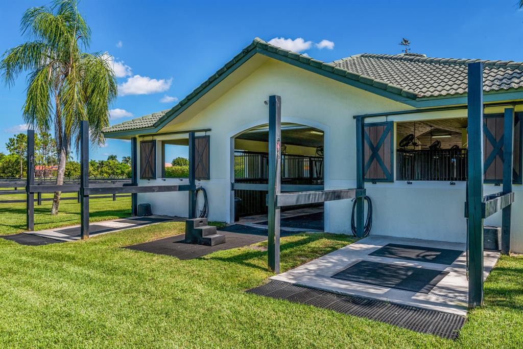 SADDLE TRAIL - Residential