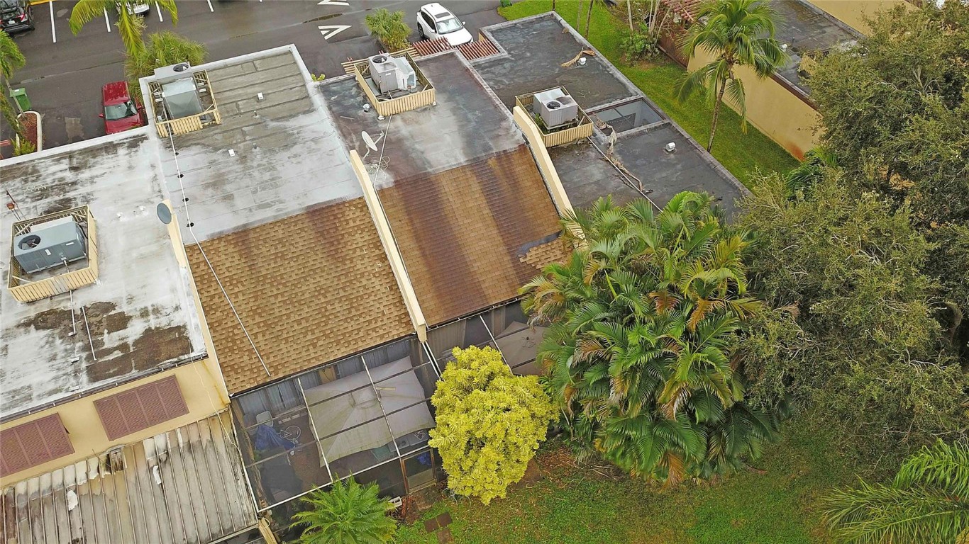 Villa Central - Residential