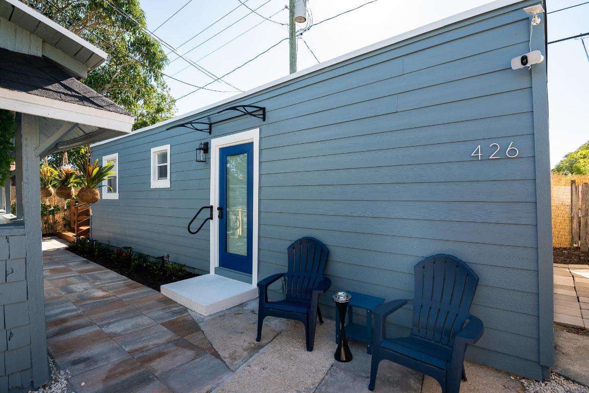 ESTATES OF SOUTH PALM BEACH - Residential Income