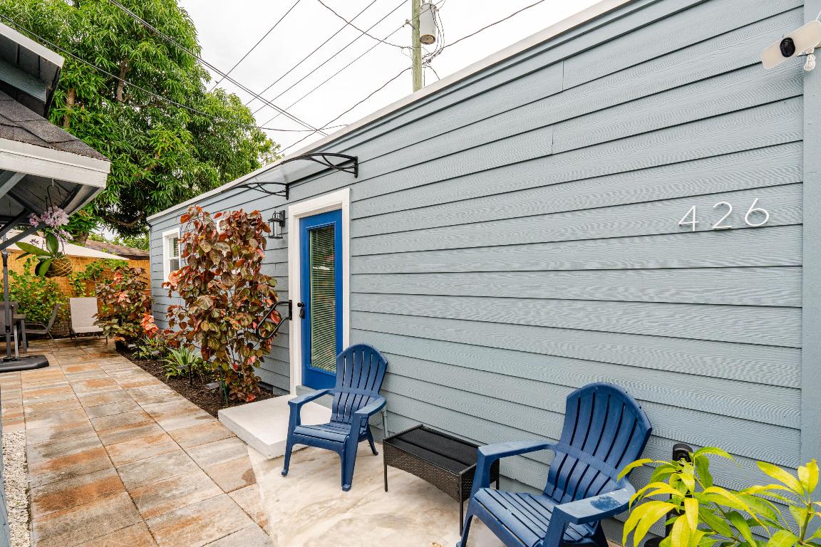 ESTATES OF SOUTH PALM BEACH - Residential Income