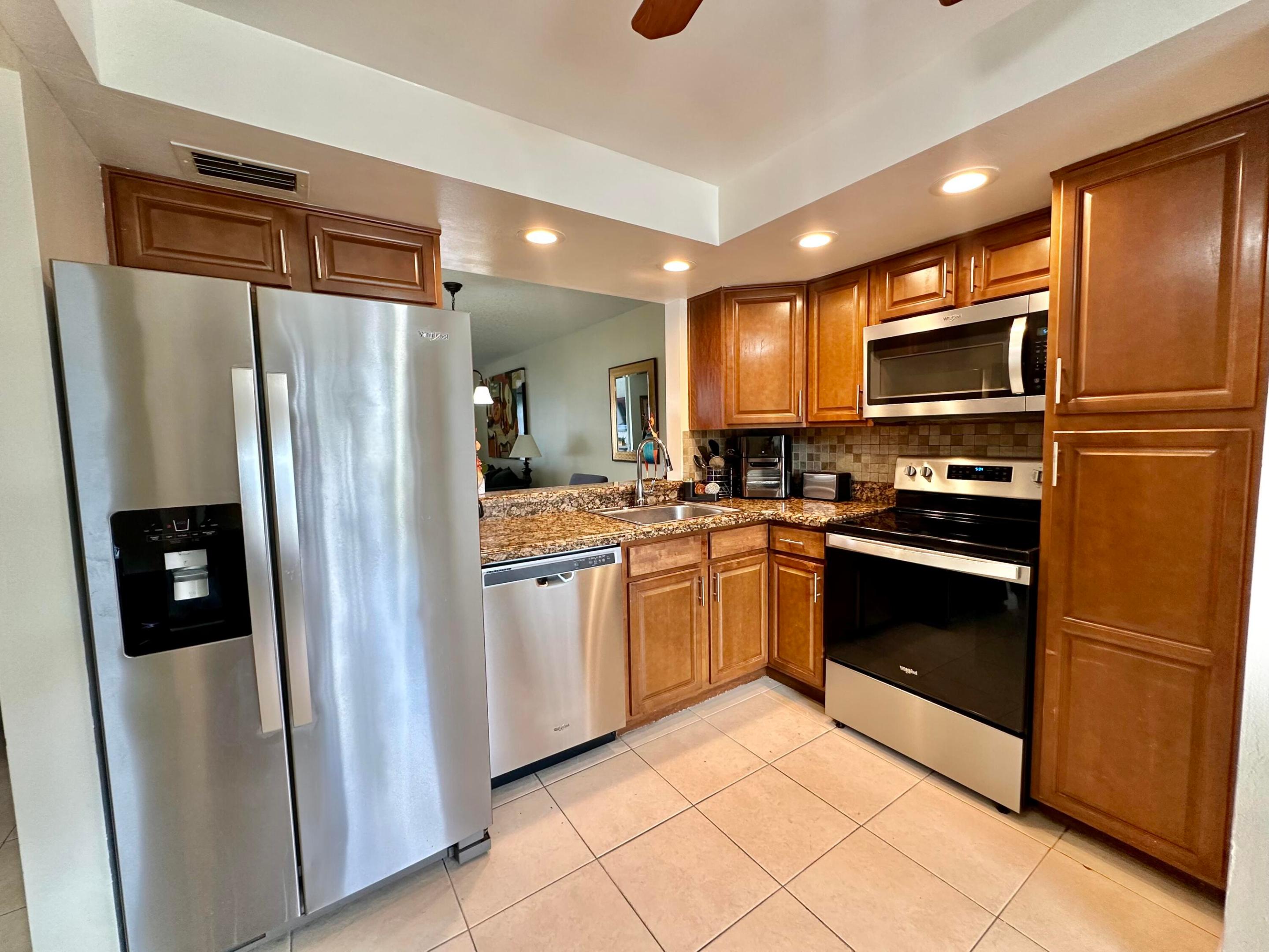 5 OF PALM SPRINGS 2 CONDO - Residential