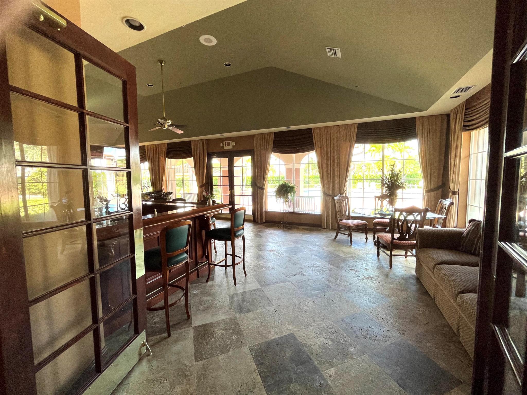 ST ANDREWS AT BOYNTON BEA - Residential Lease