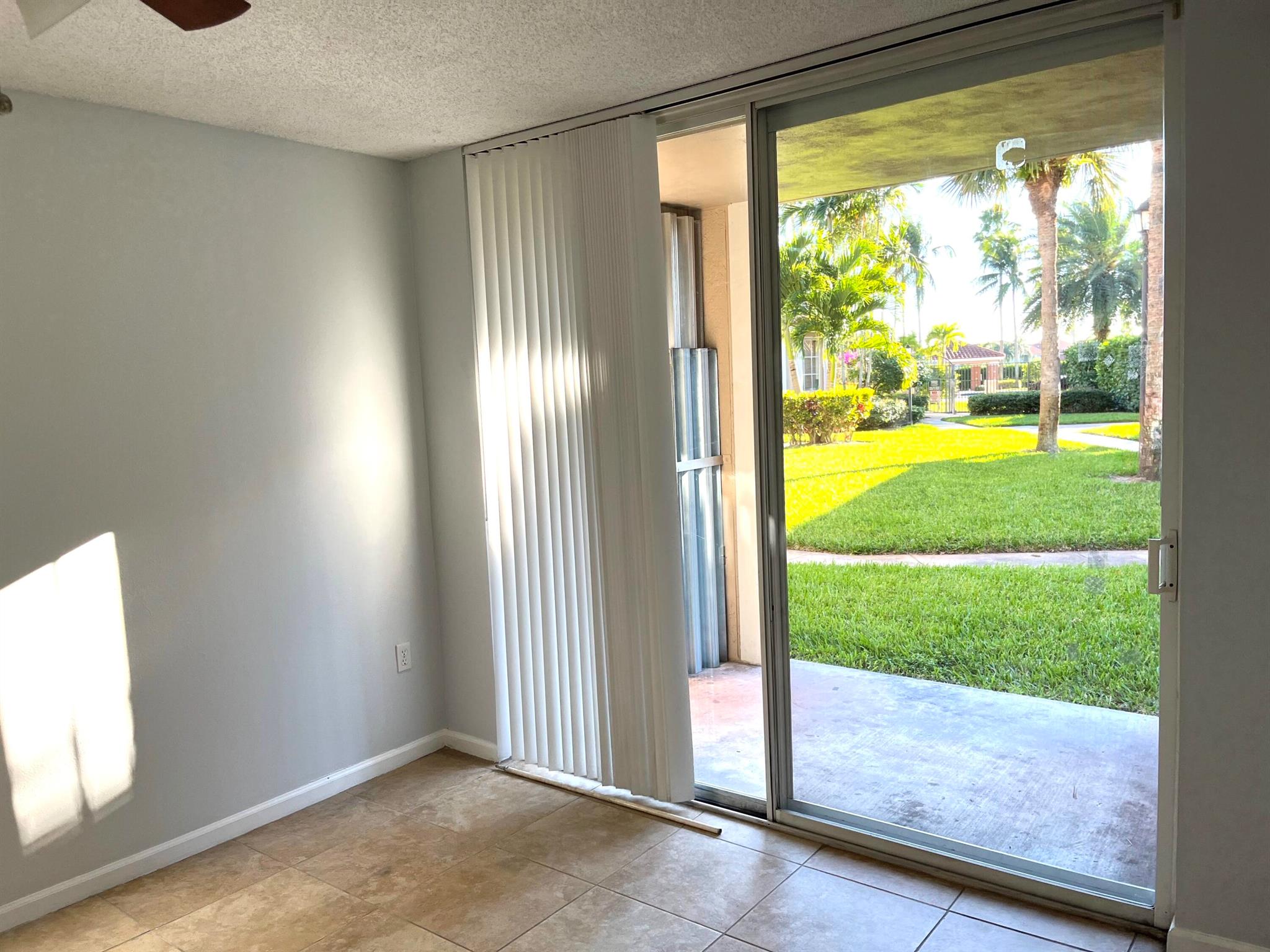 ST ANDREWS AT BOYNTON BEA - Residential Lease