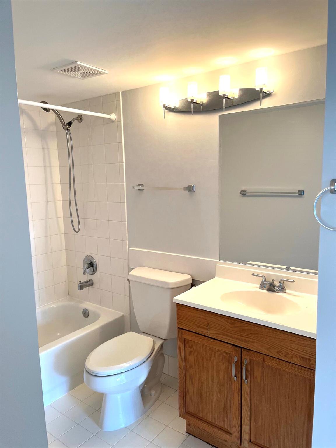 ST ANDREWS AT BOYNTON BEA - Residential Lease