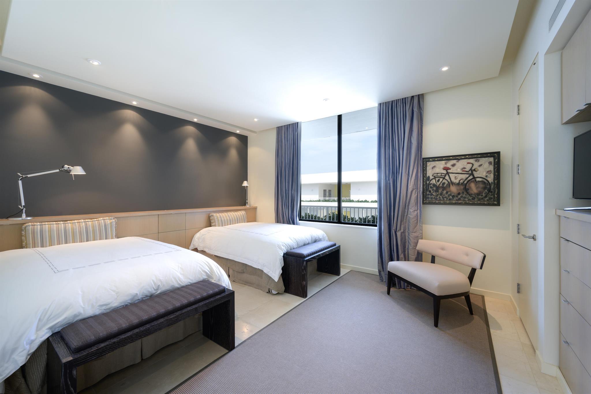 FOUR HUNDRED SO OCEAN BLV - Residential