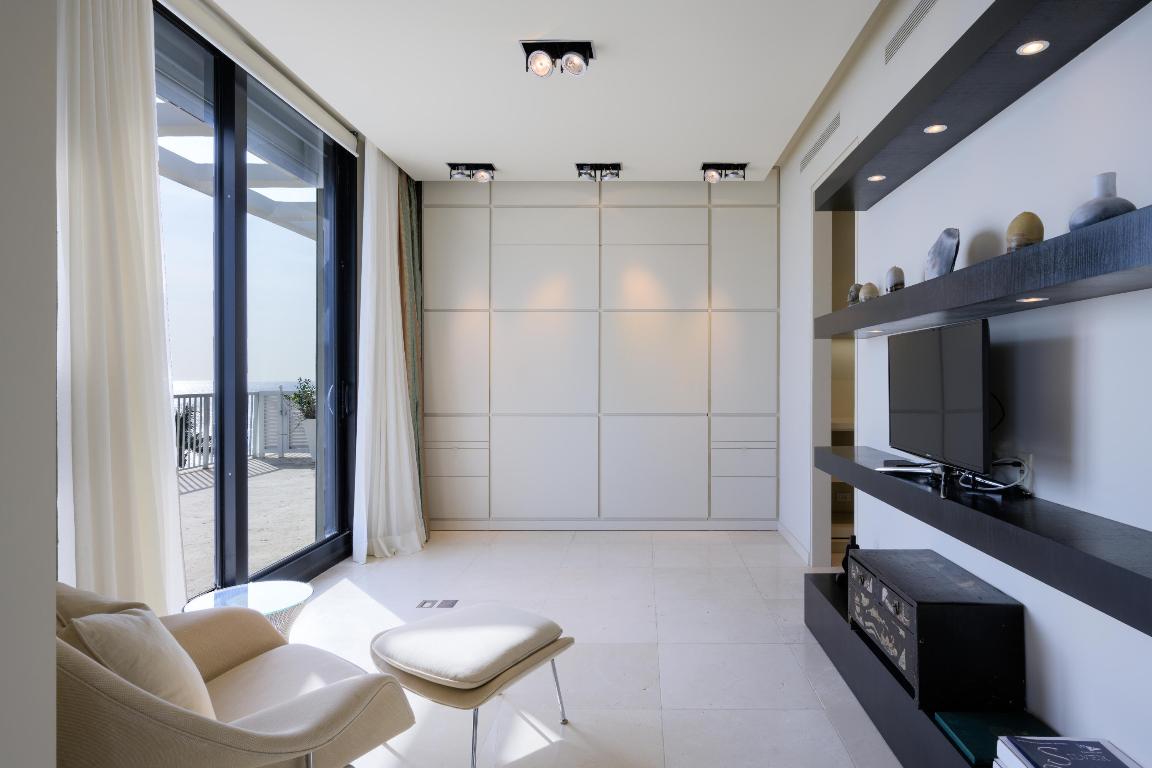 FOUR HUNDRED SO OCEAN BLVD CONDO - Residential