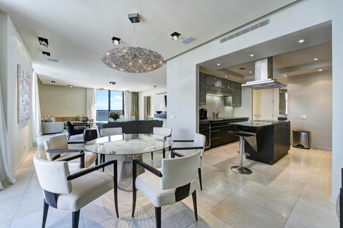 FOUR HUNDRED SO OCEAN BLVD CONDO - Residential