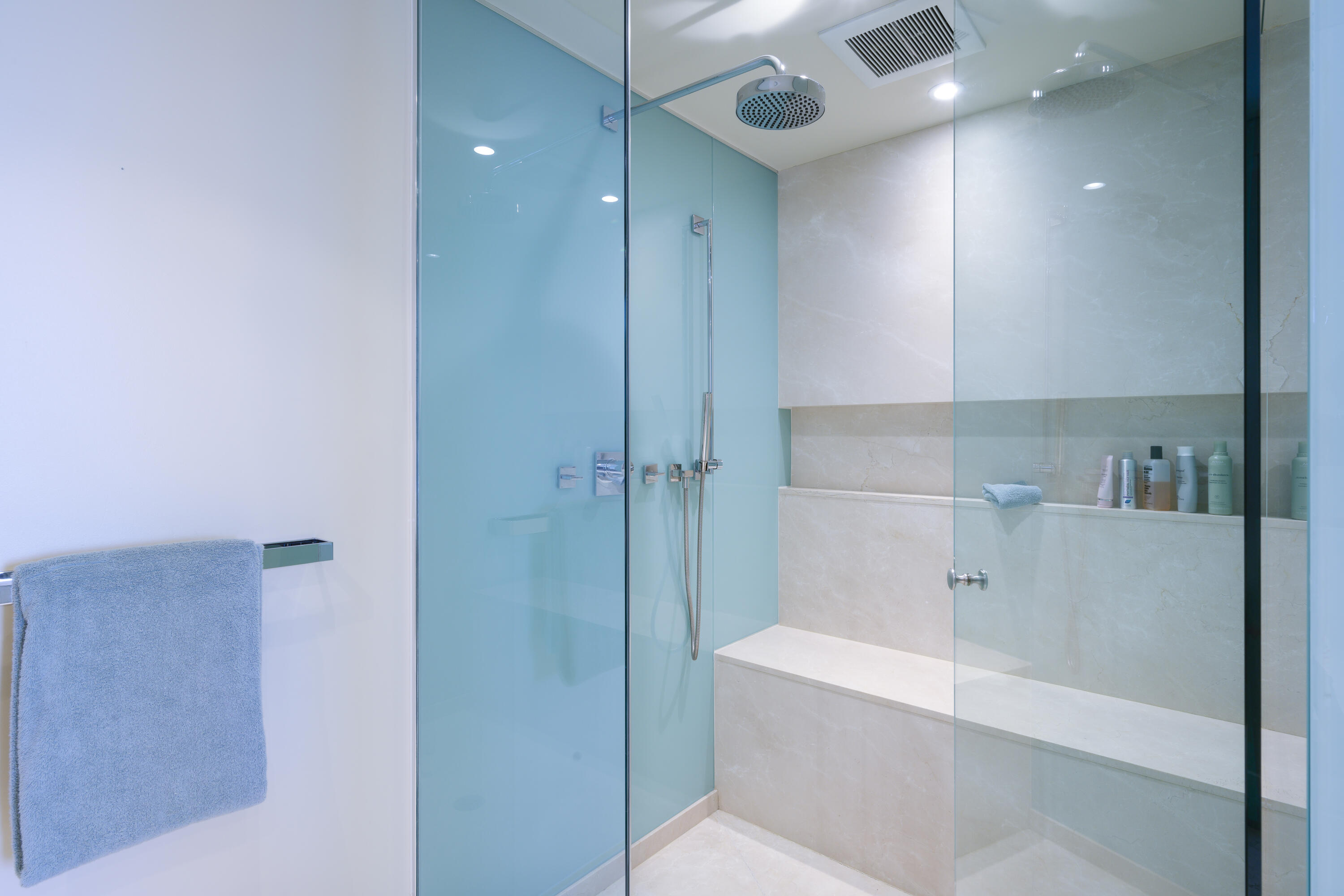 FOUR HUNDRED SO OCEAN BLVD CONDO - Residential