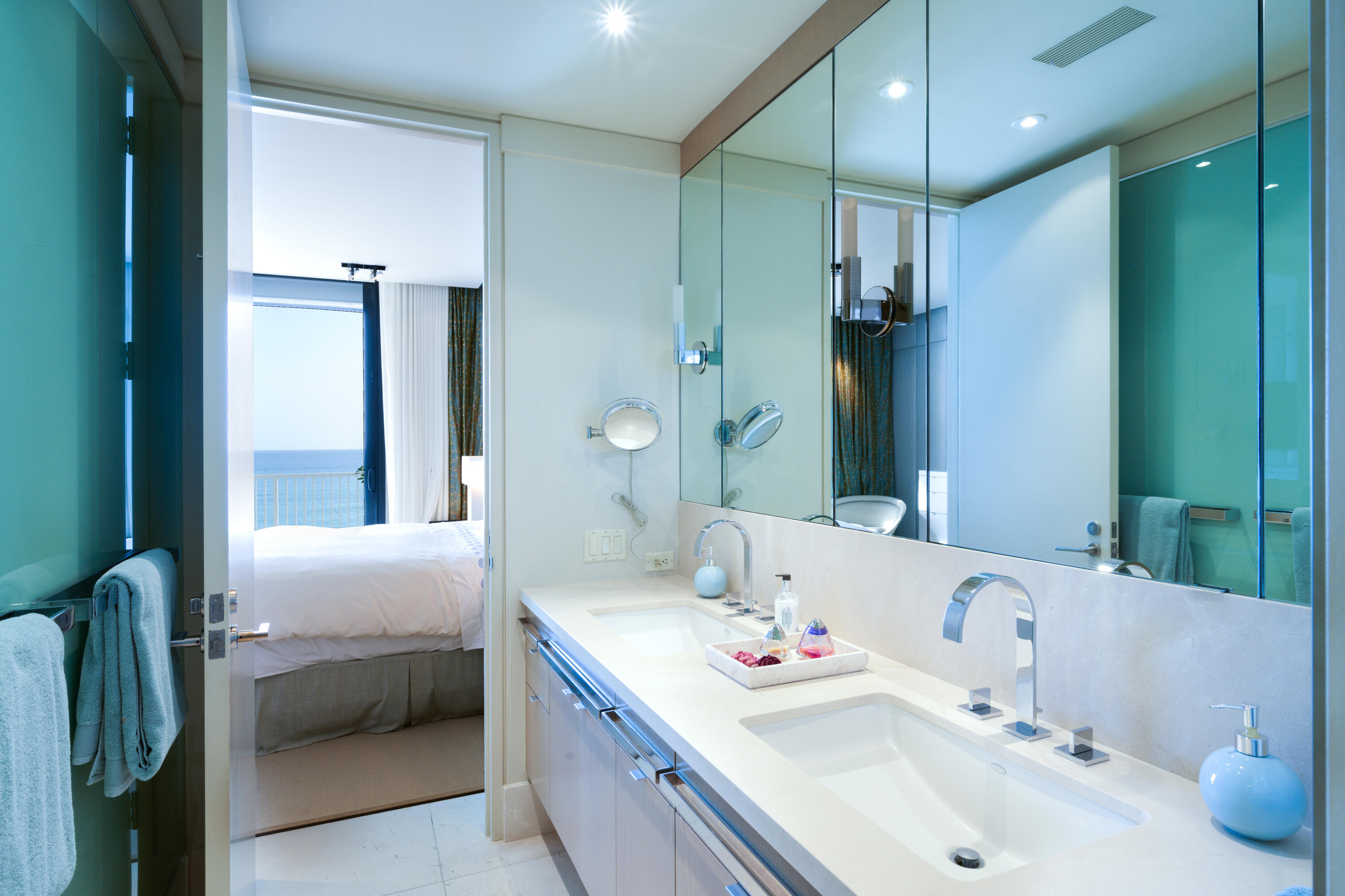 FOUR HUNDRED SO OCEAN BLVD CONDO - Residential