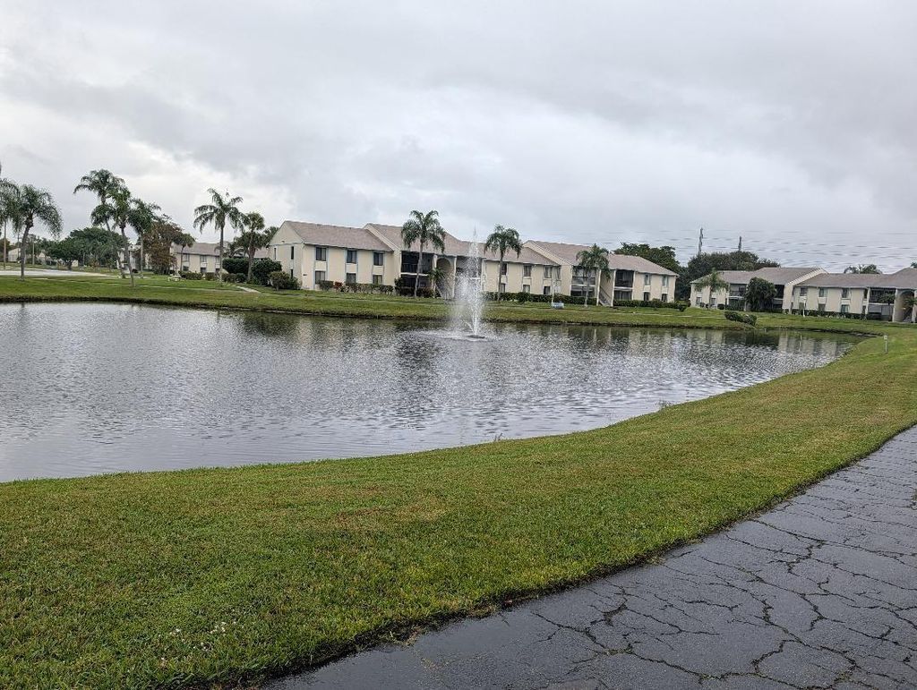 Photo of 1118 Green Pine Blvd #B1, West Palm Beach, FL 33409 (MLS # F10540694)