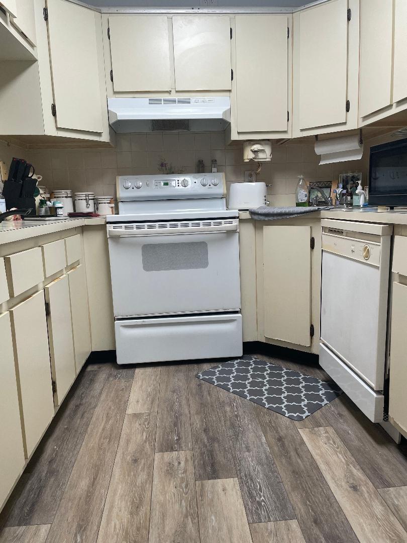 1118 Green Pine Blvd B1