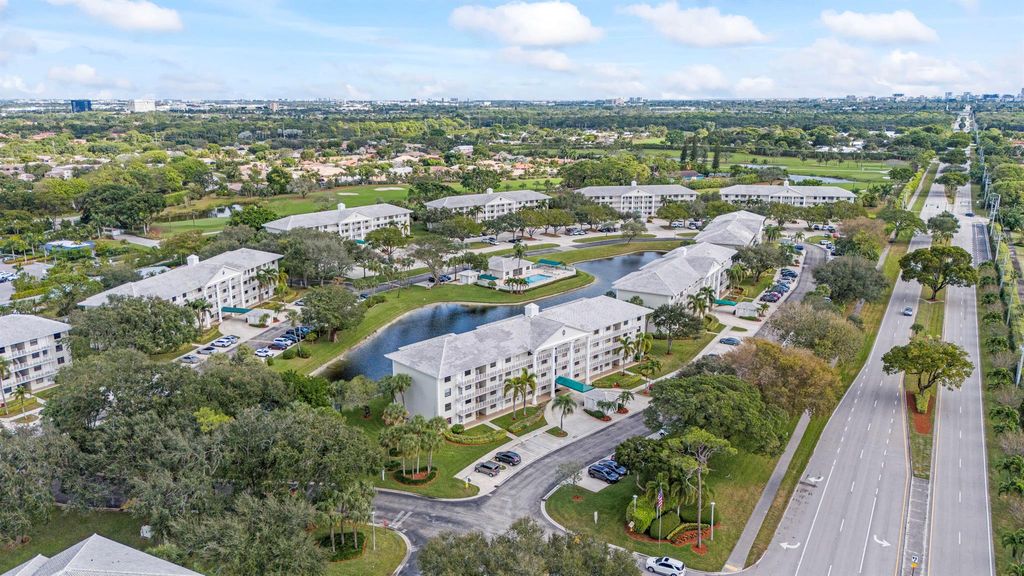 Photo of 6169 Balboa Cir #101, Boca Raton, FL 33433 (MLS # R11088012)