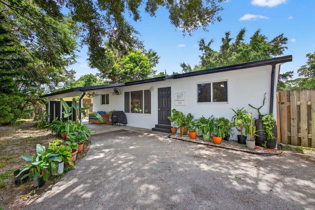 Photo of 847 Belmont Drive, West Palm Beach, FL 33415 (MLS # R11108147)