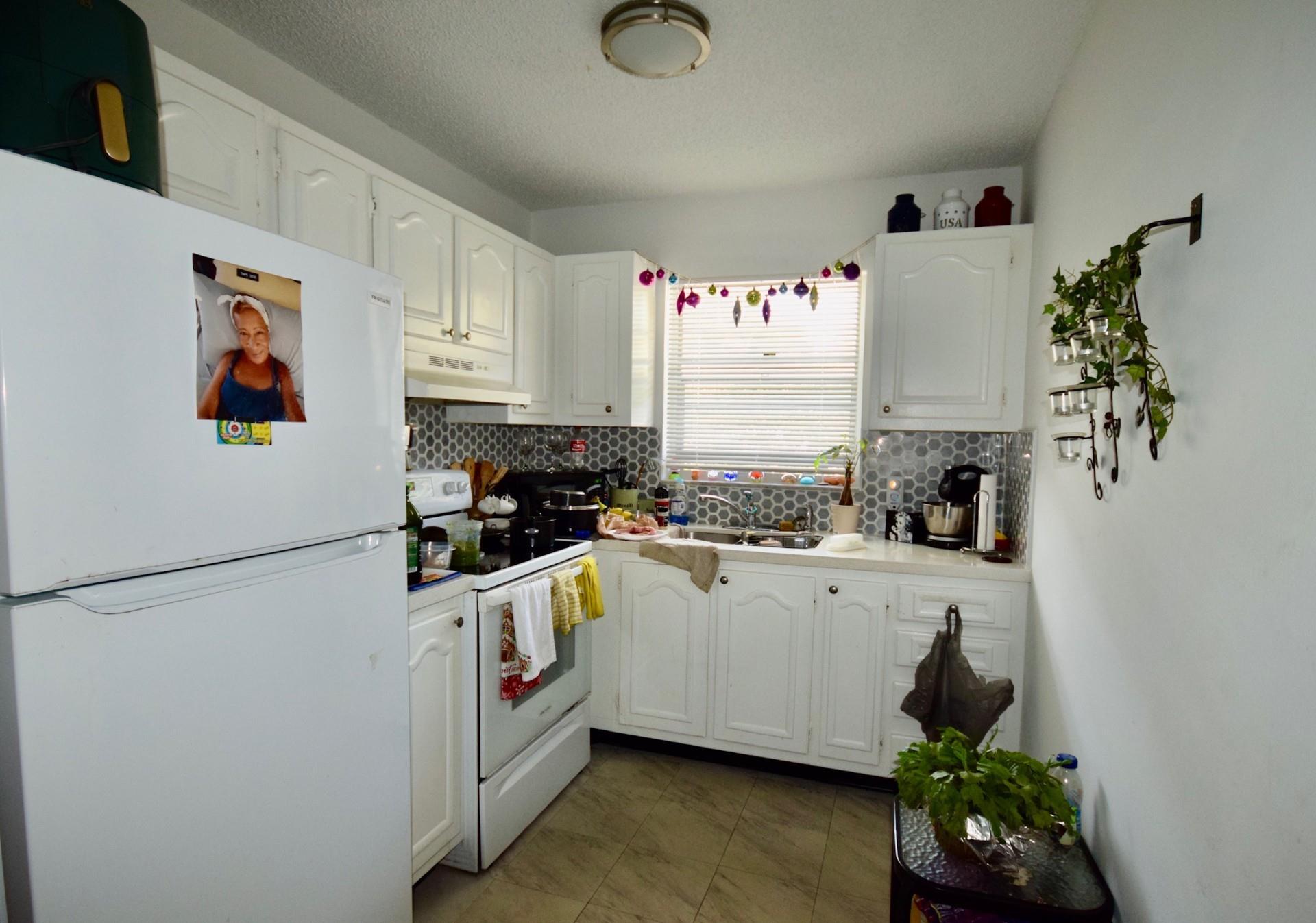 1733 3rd Ave 7