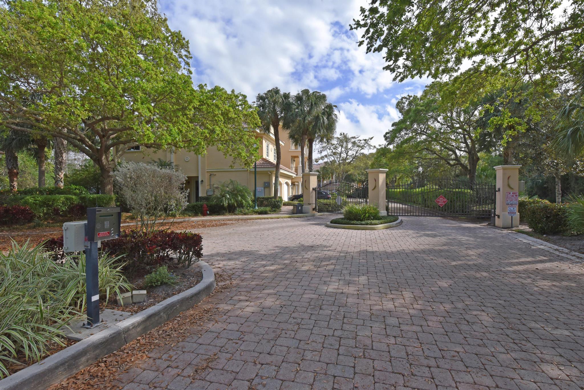 TRANQUILITY CONDO - Residential Lease