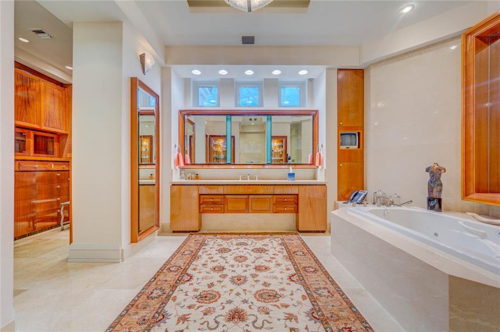 Bay Colony Sec Of The - Residential