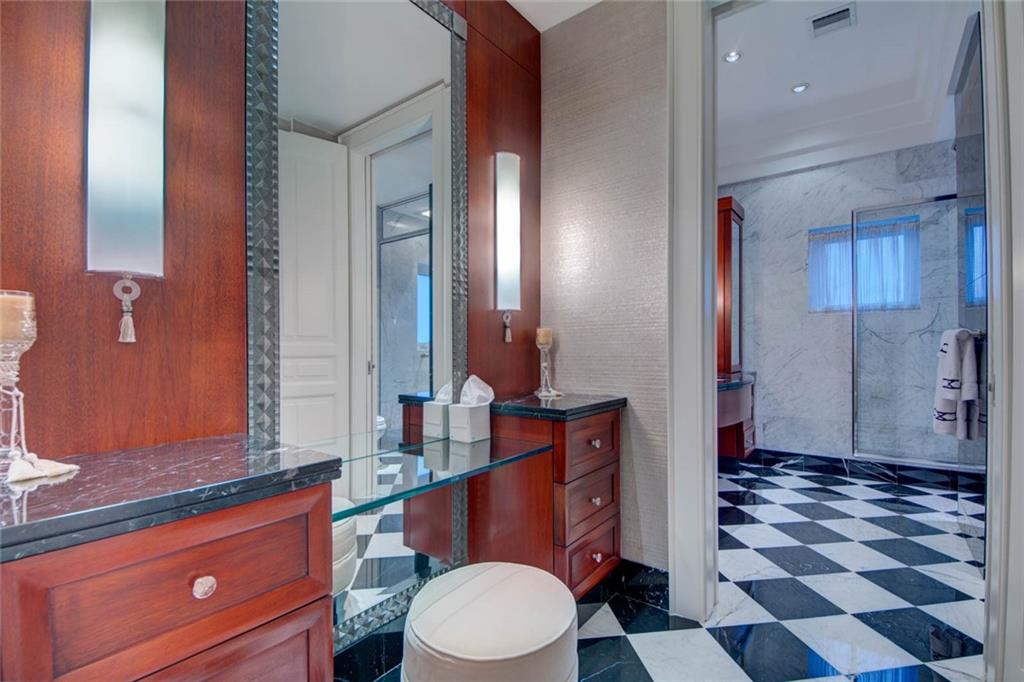 Bay Colony Sec Of The - Residential