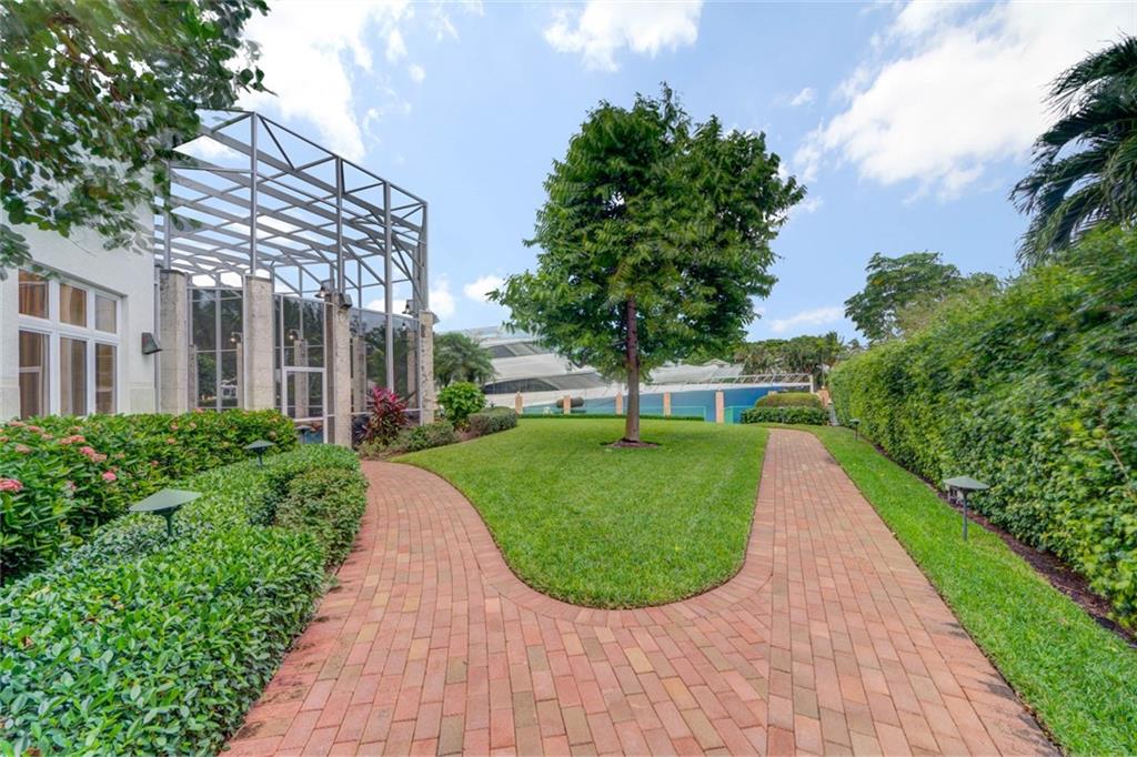 Bay Colony Sec Of The - Residential