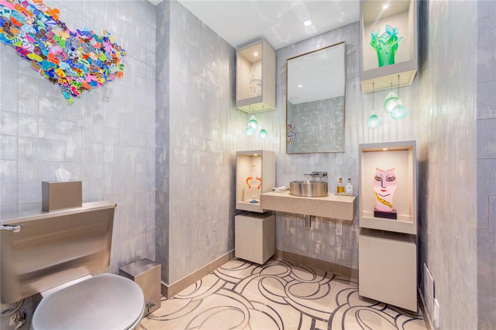 Bay Colony Sec Of The - Residential