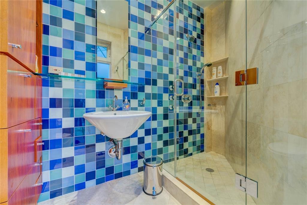 Bay Colony Sec Of The - Residential