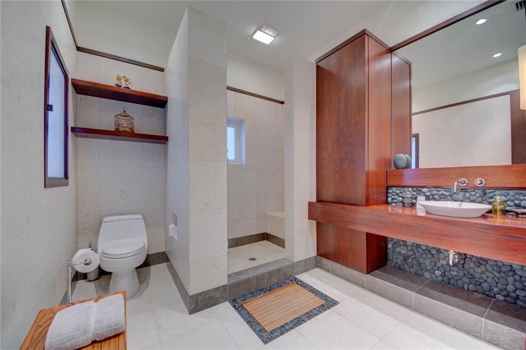 Bay Colony Sec Of The - Residential