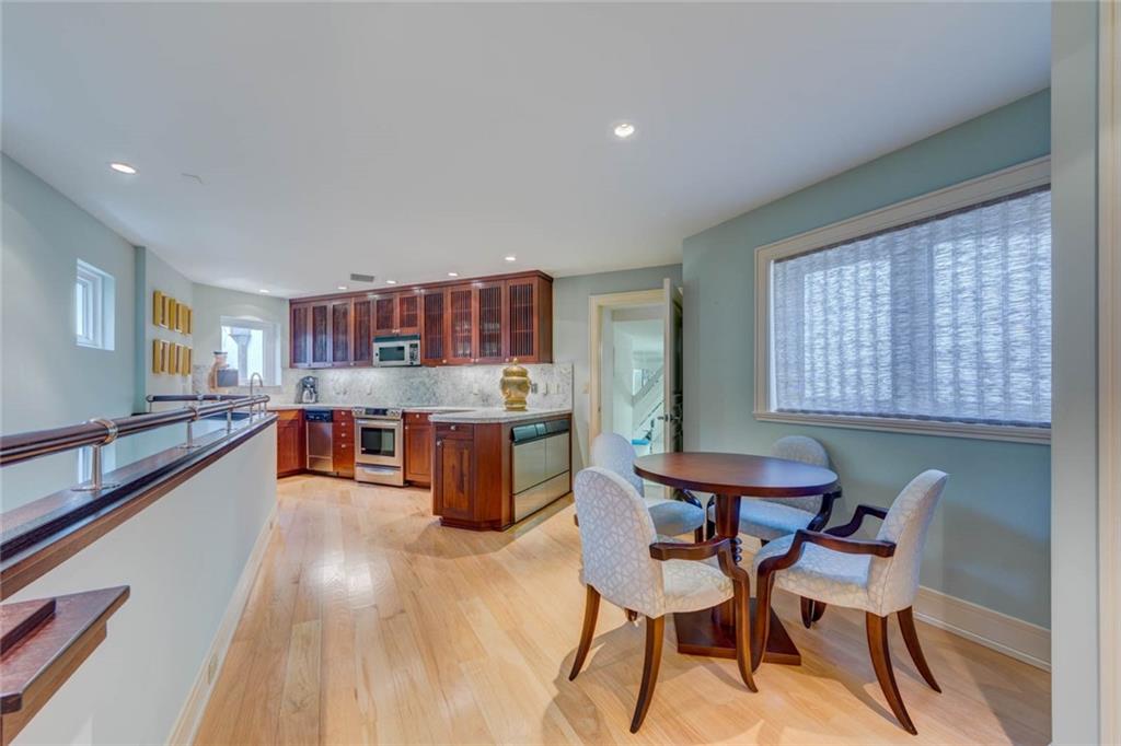 Bay Colony Sec Of The - Residential