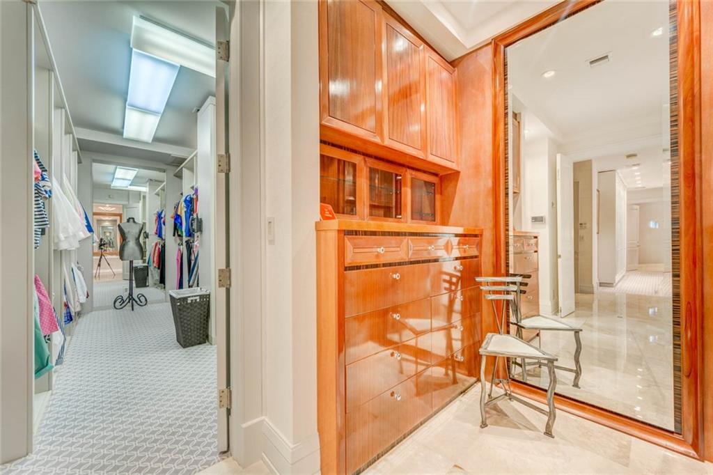 Bay Colony Sec Of The - Residential