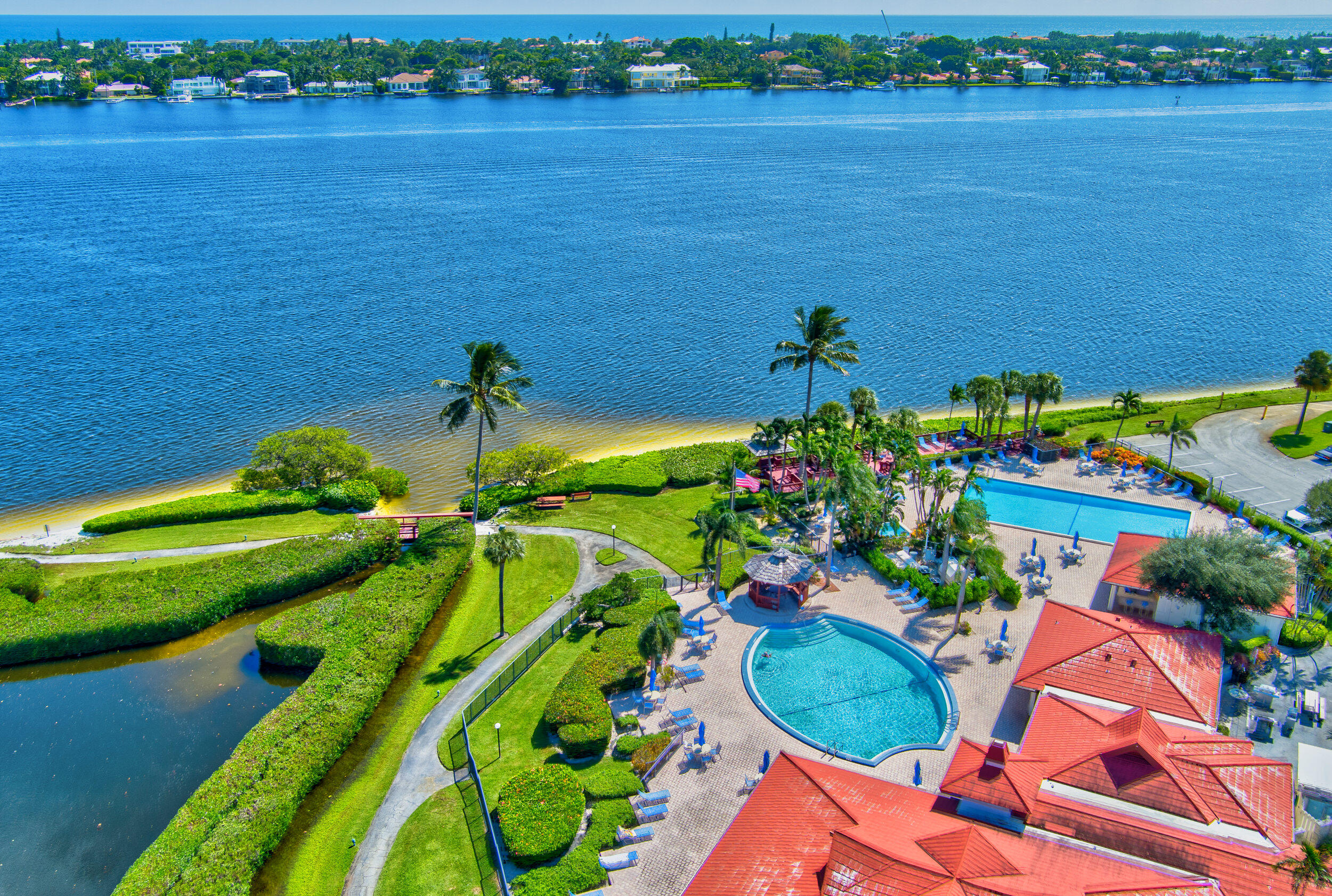 HALF MOON BAY CONDO - Residential