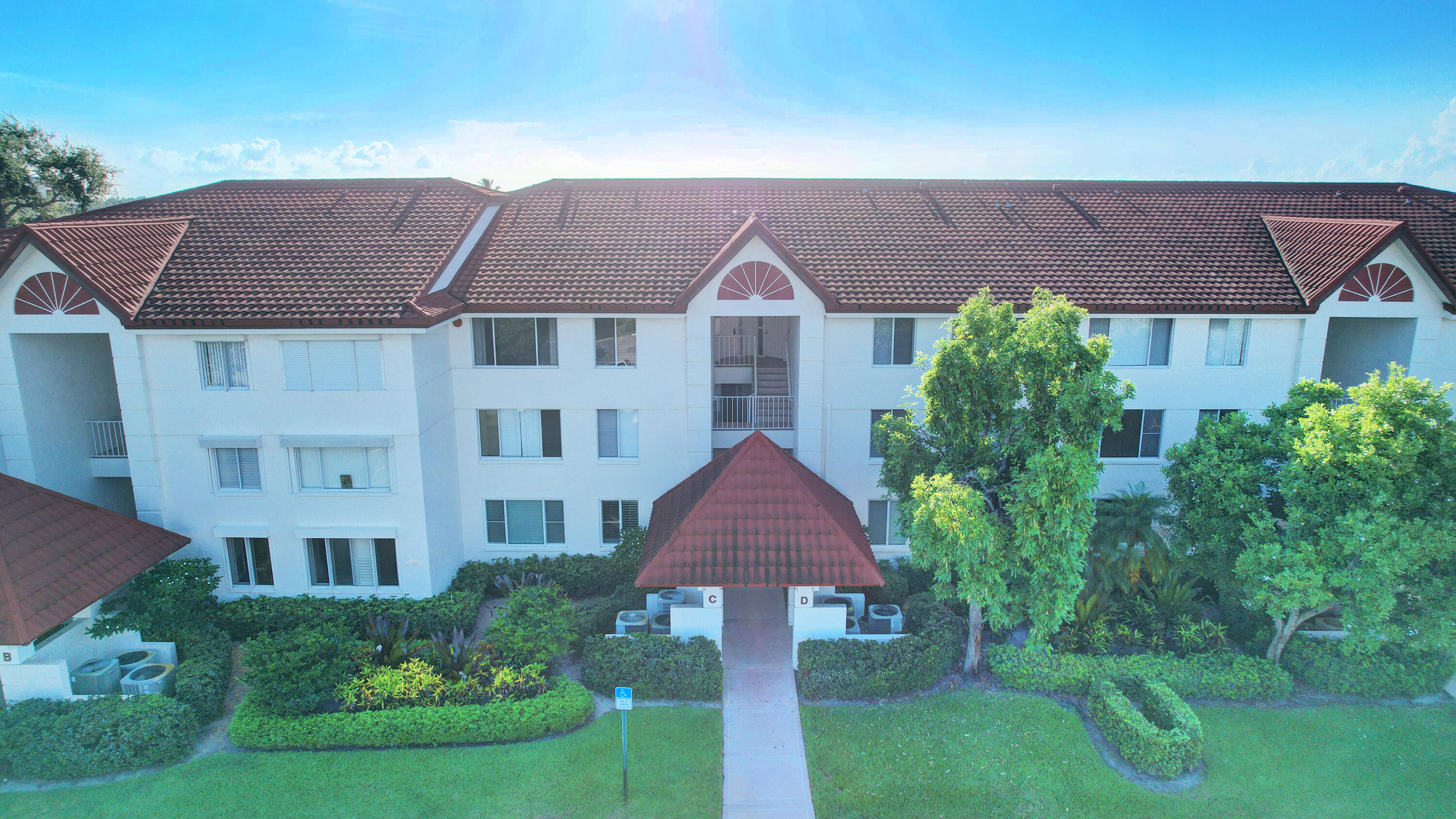 HALF MOON BAY CONDO - Residential