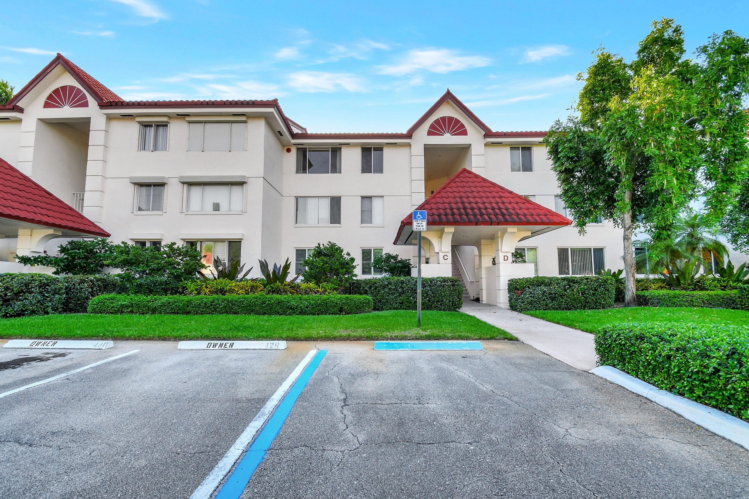 HALF MOON BAY CONDO - Residential