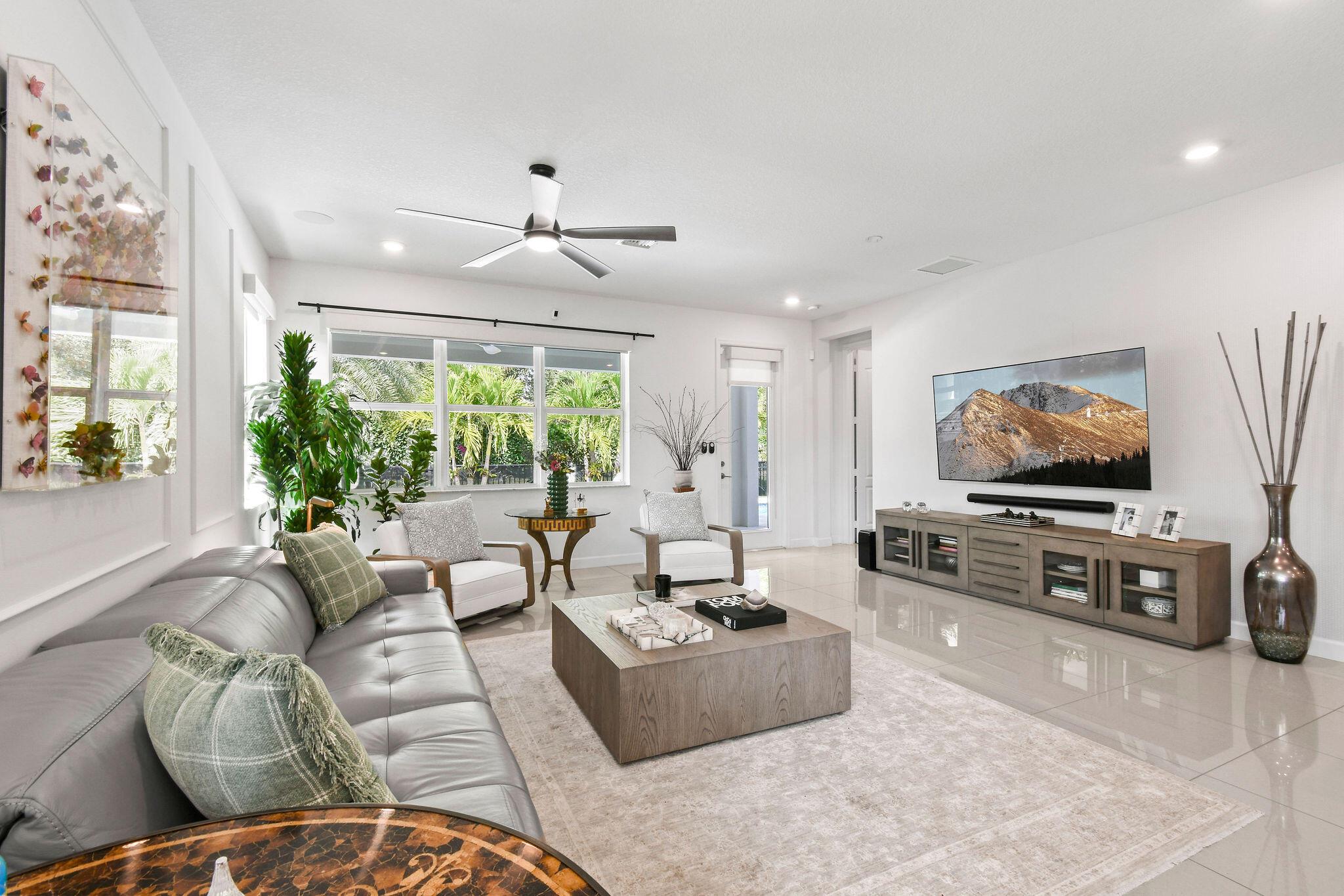 Crestwood North BELLASERA - Residential Lease