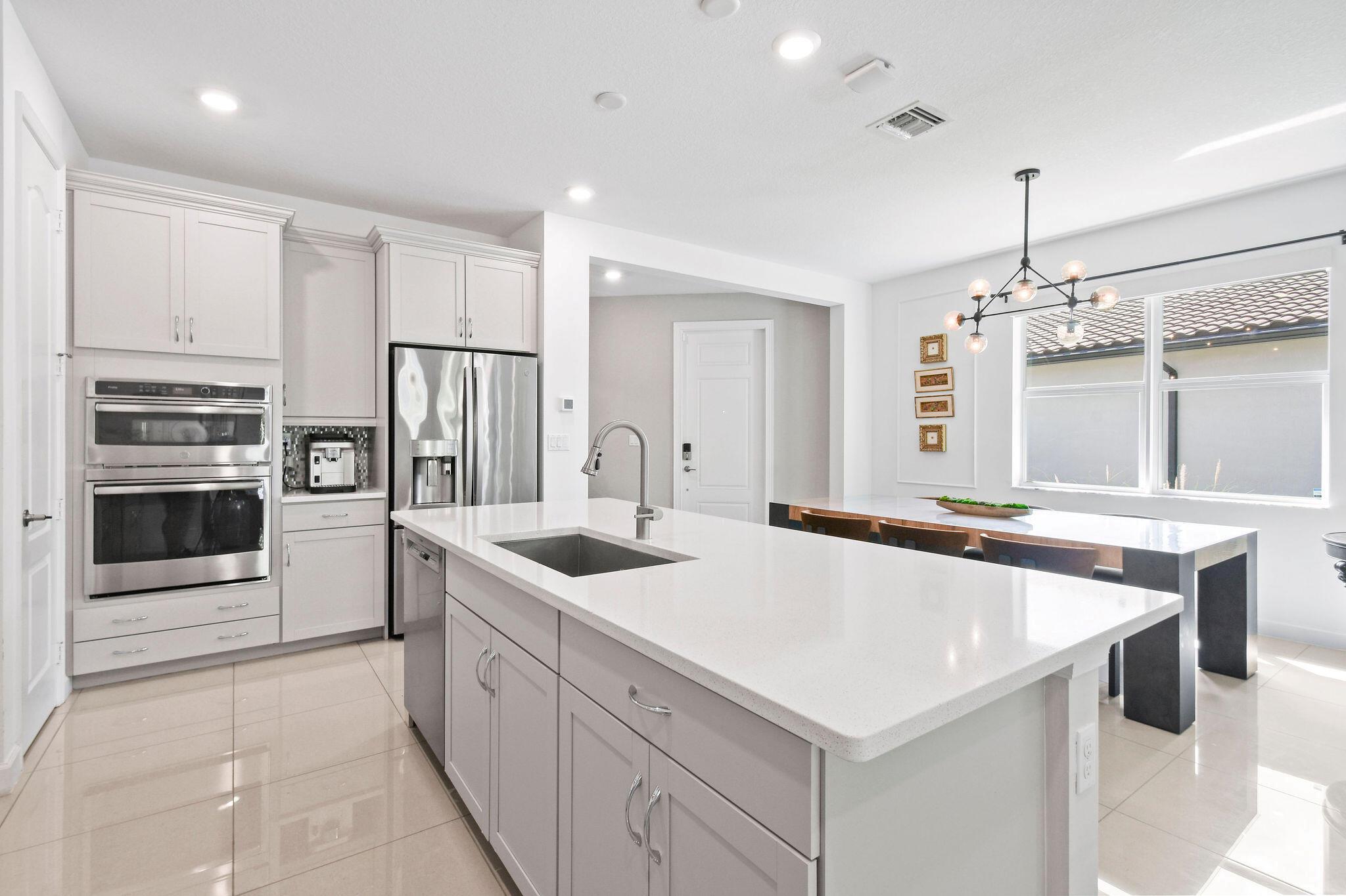 Crestwood North BELLASERA - Residential Lease