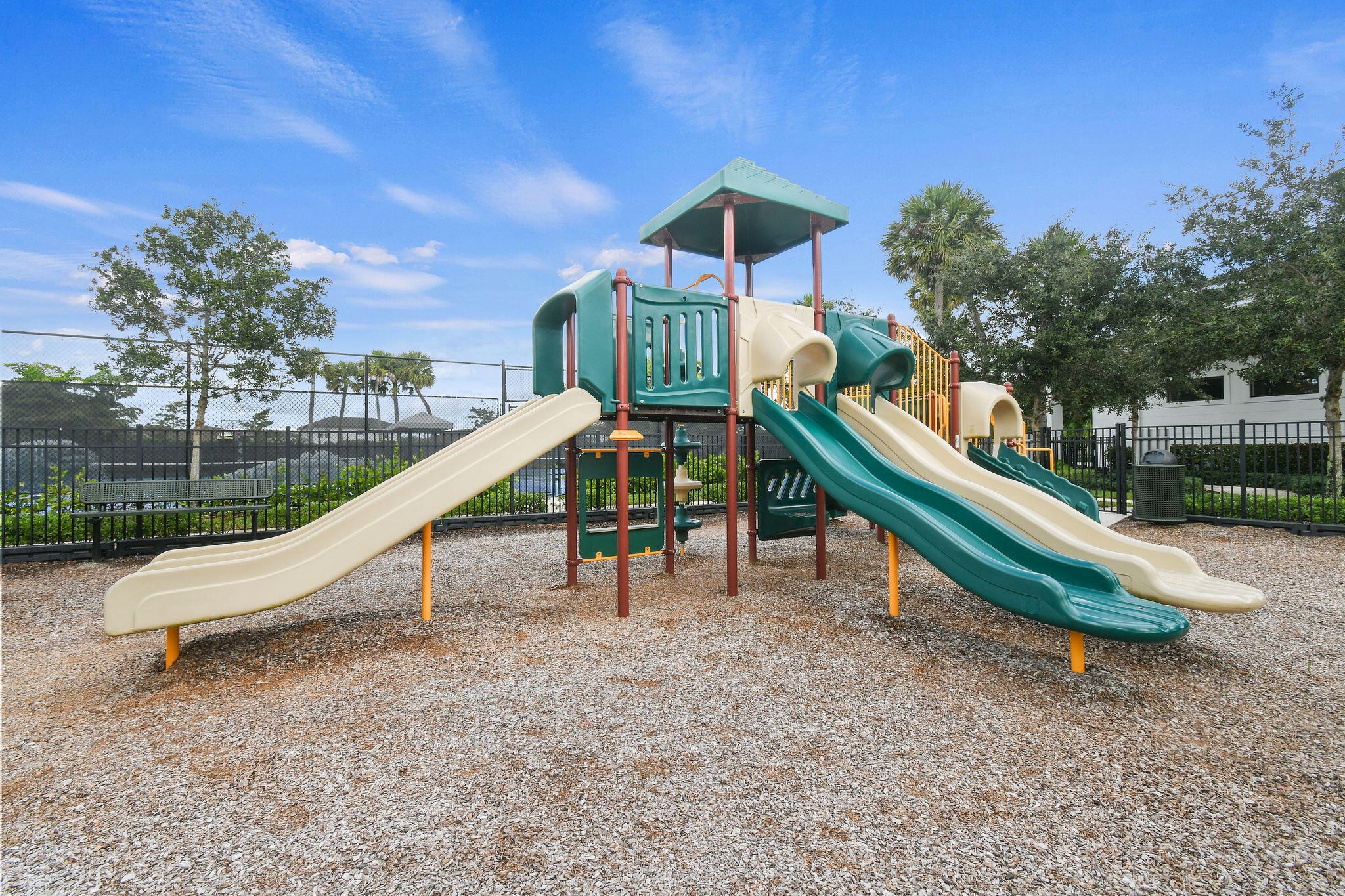 Crestwood North BELLASERA - Residential Lease