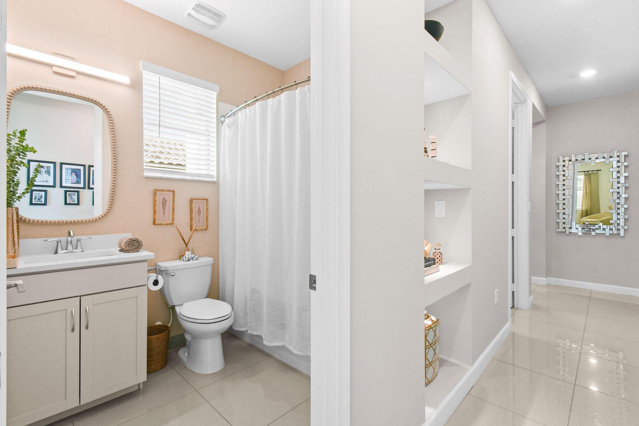Crestwood North BELLASERA - Residential Lease