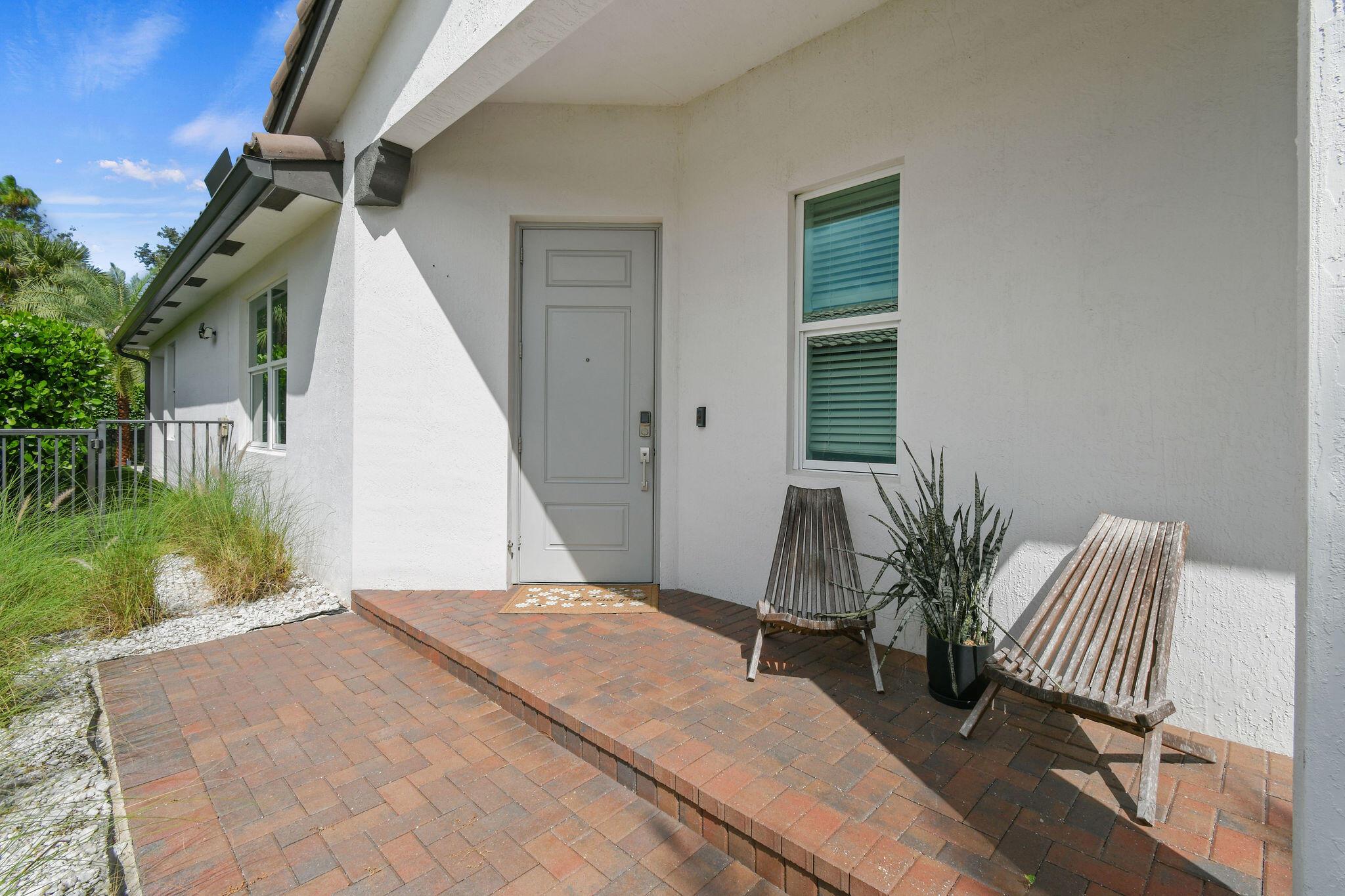 Crestwood North BELLASERA - Residential Lease