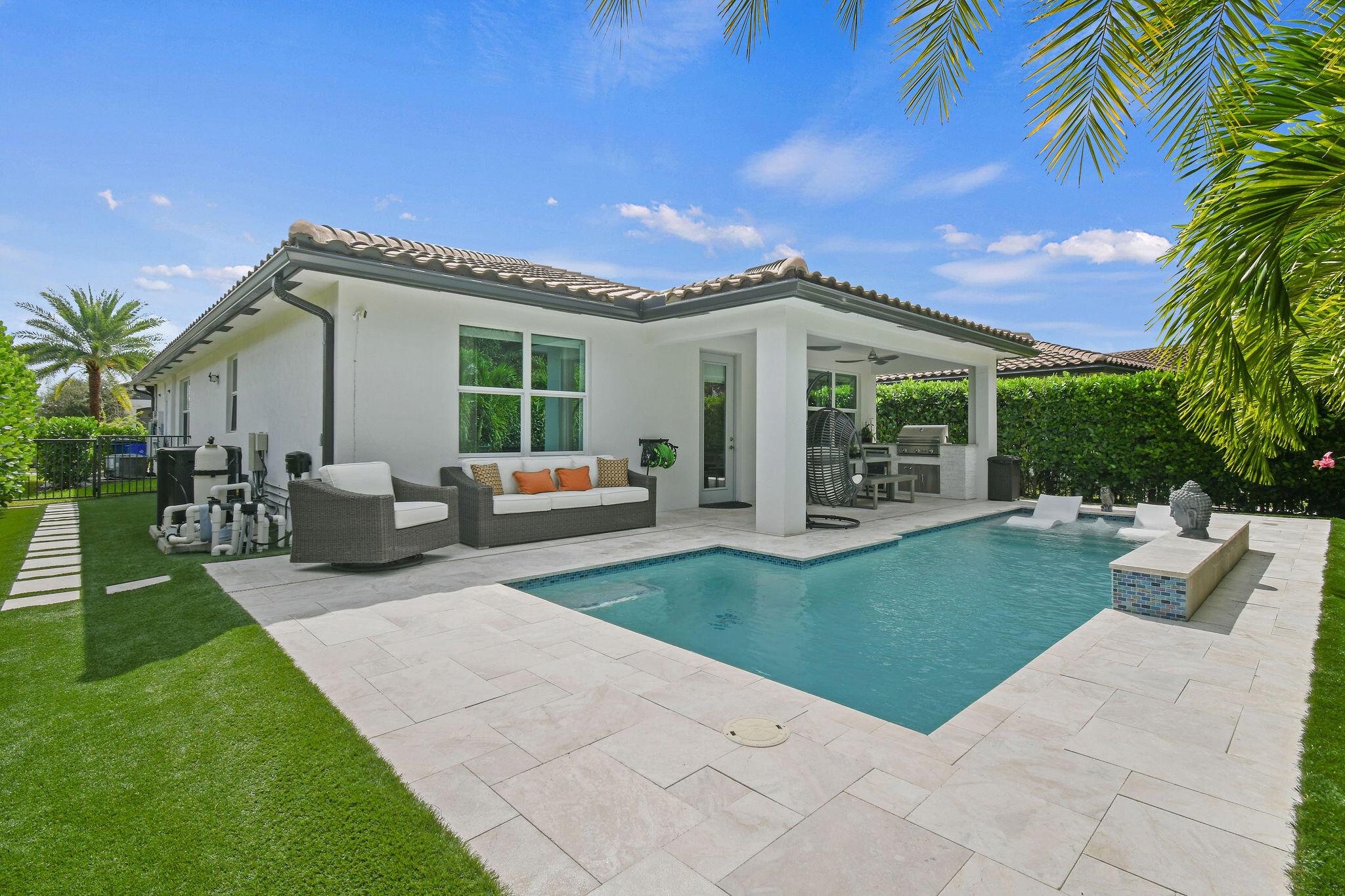 Crestwood North BELLASERA - Residential Lease