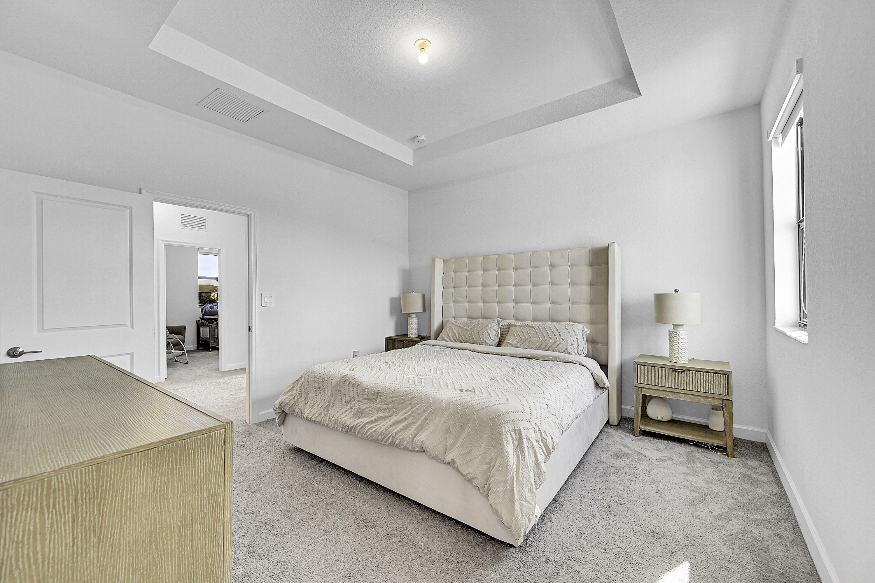 VISTA LAGO - Residential