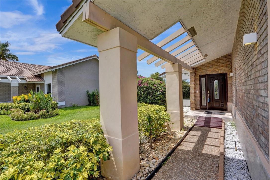 BOCA GREENS - Residential