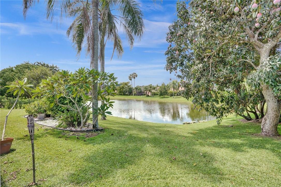 BOCA GREENS - Residential