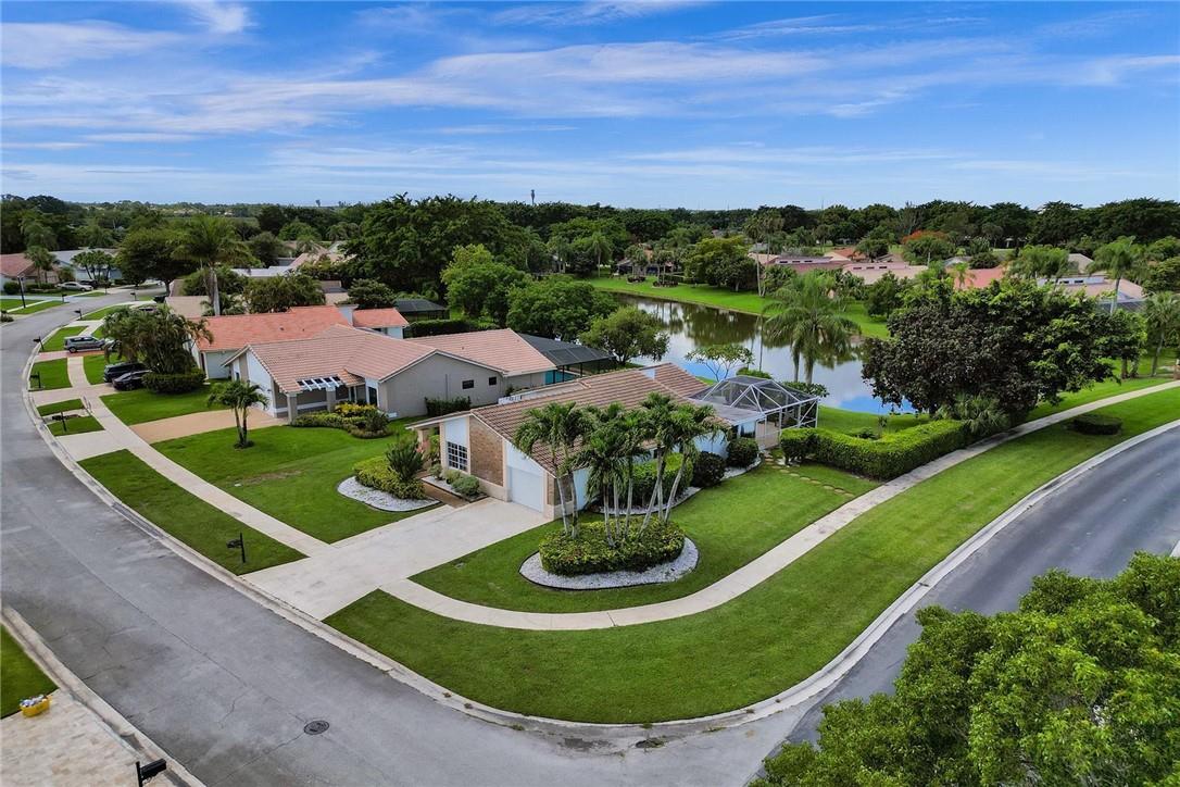 BOCA GREENS - Residential