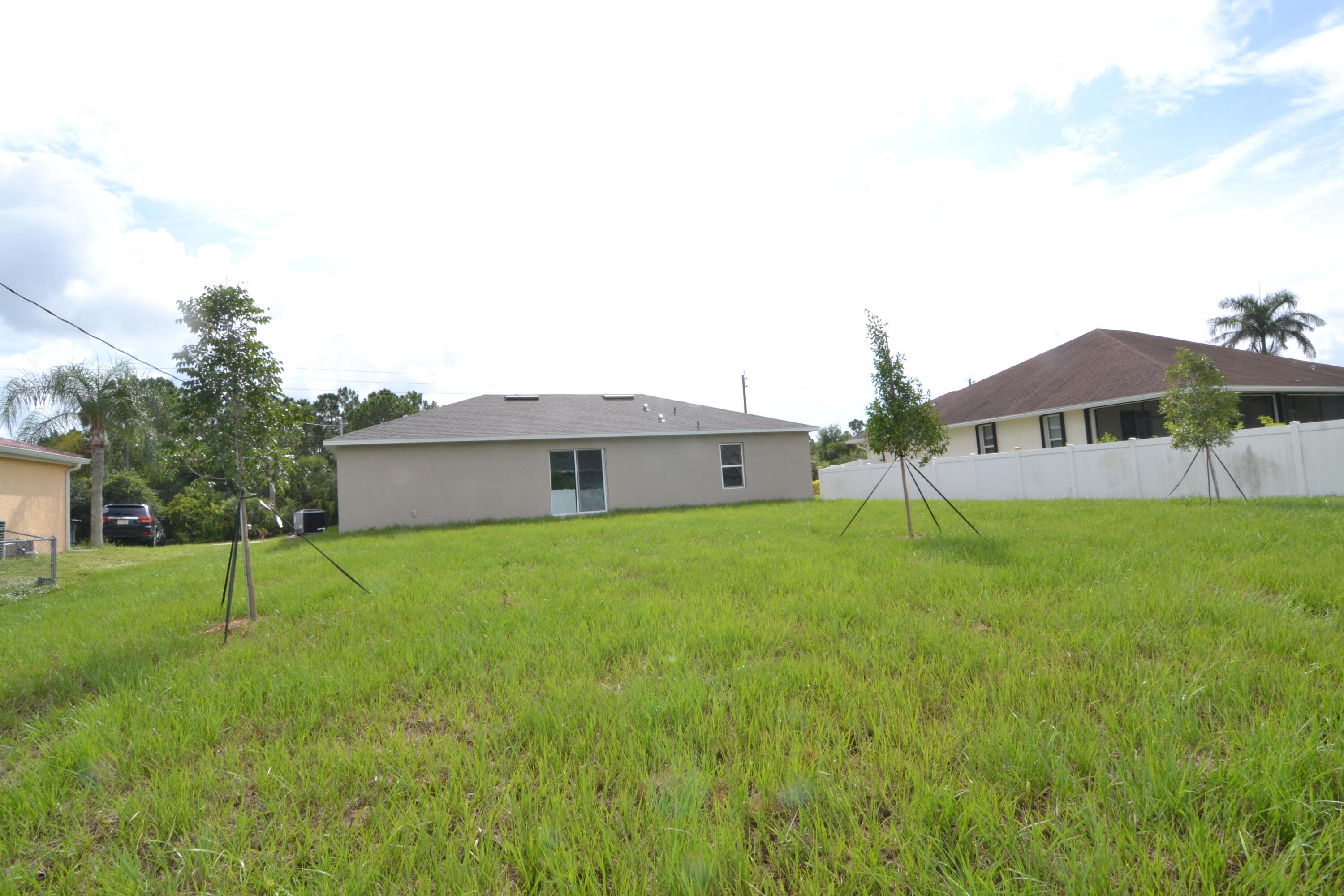 PORT ST LUCIE SECTION 9 - Residential Lease