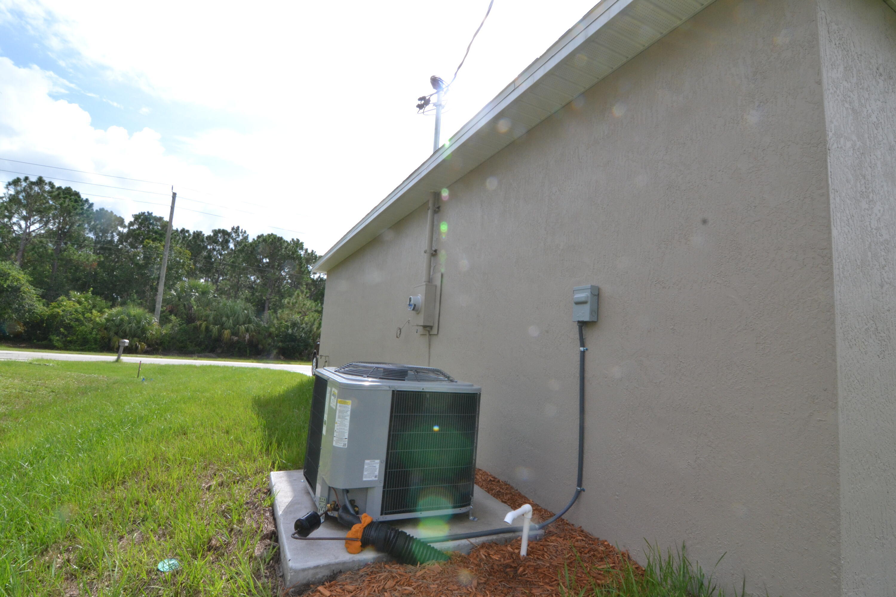 PORT ST LUCIE SECTION 9 - Residential Lease