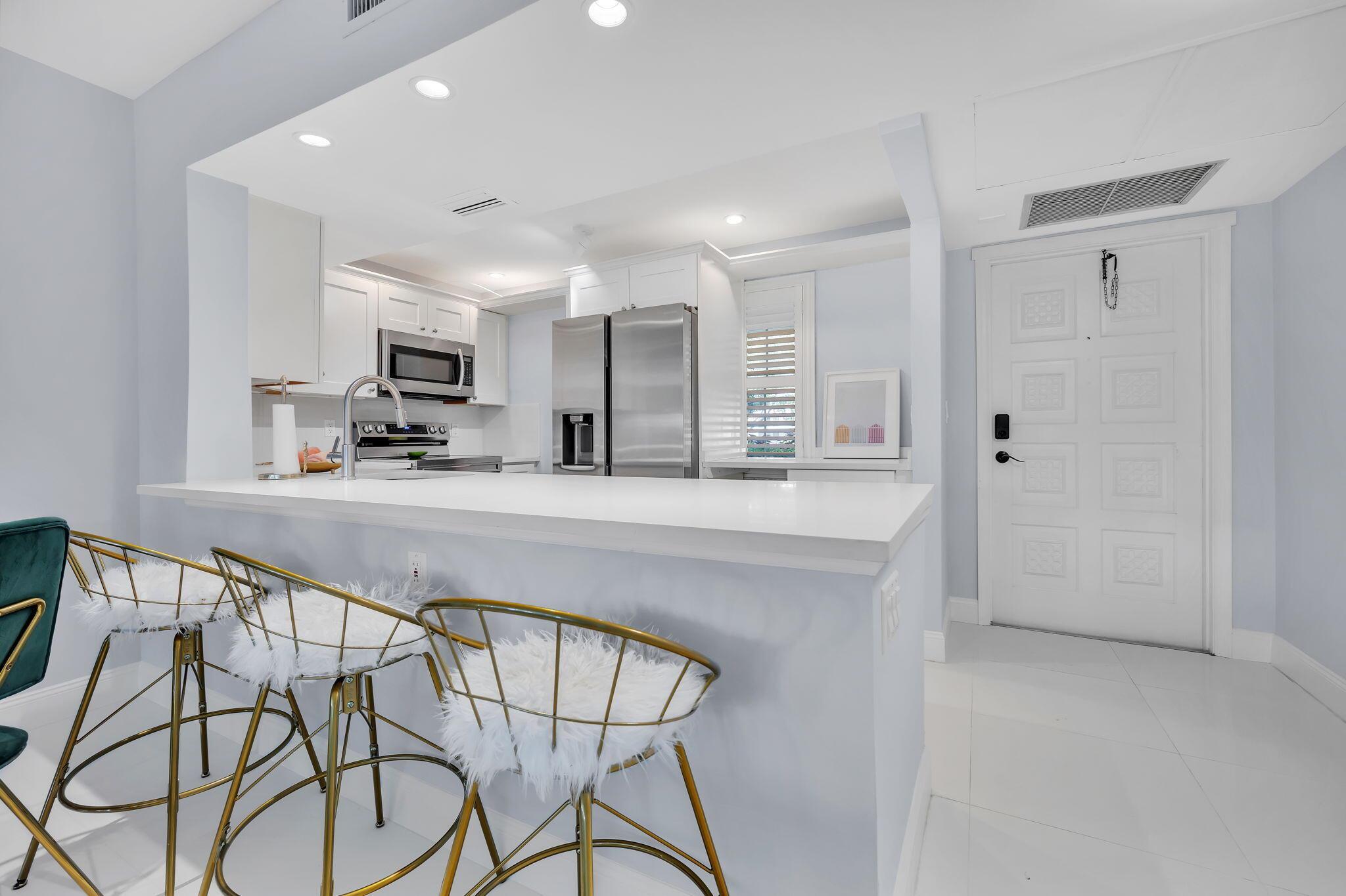 NO 1 PALM-AIRE COUNTRY CL - Residential